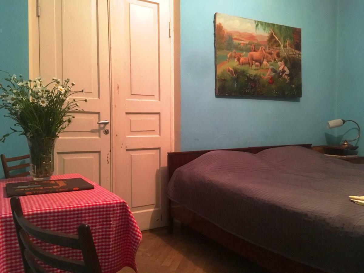 Maison d'hôtes Ambrosador à Ambrolaouri Extérieur photo